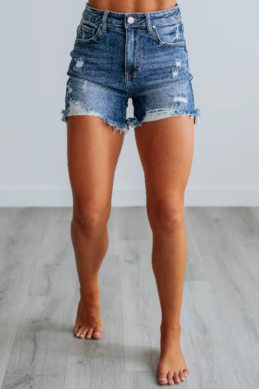 Carlie Risen Shorts - Medium Wash